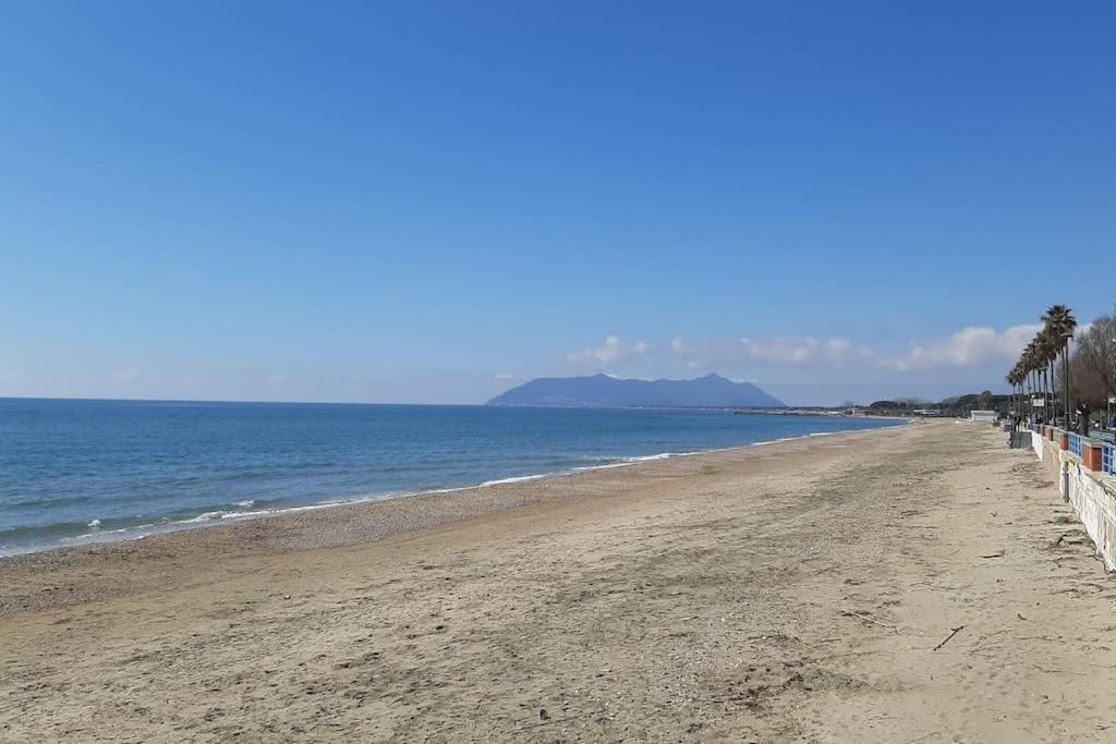 Inclanto Beach House, Mare A 150 Mt Terracina Buitenkant foto